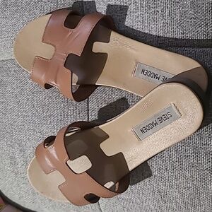 Steve Madden sandals size 9 tan color